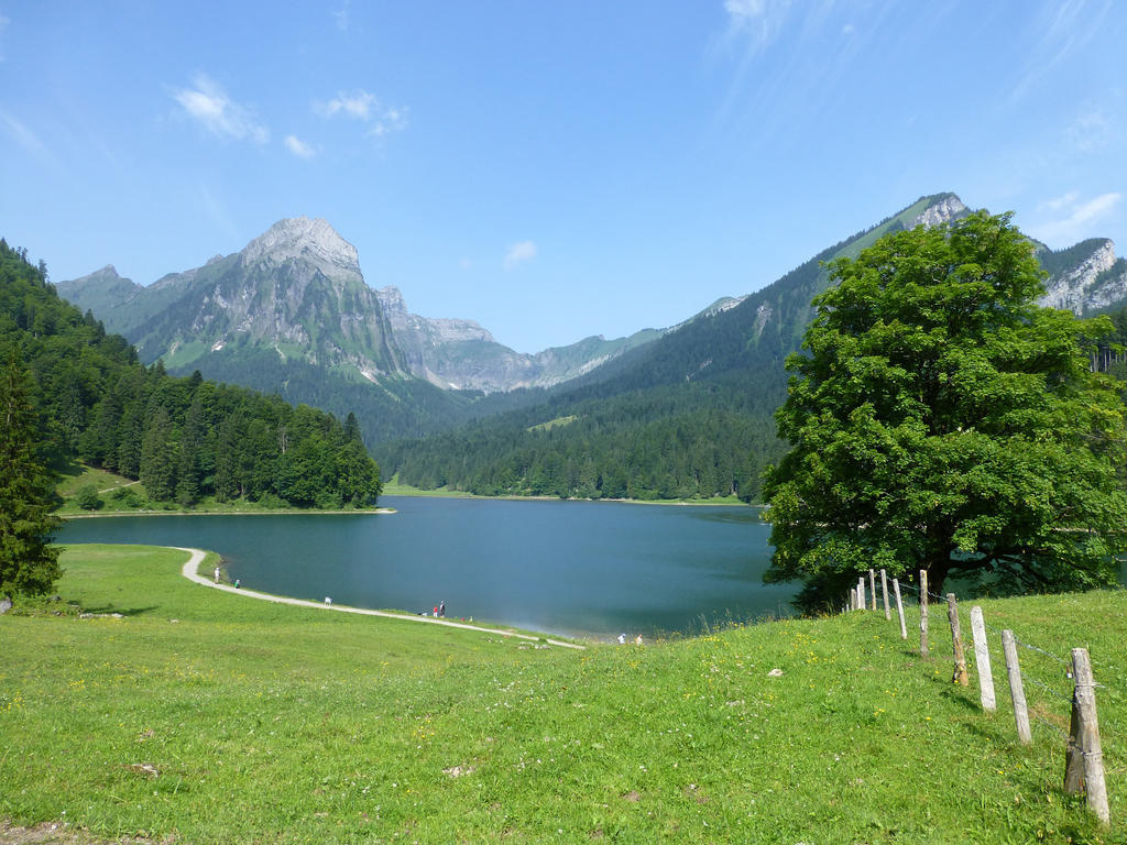 Berghotel Obersee Näfels Dış mekan fotoğraf